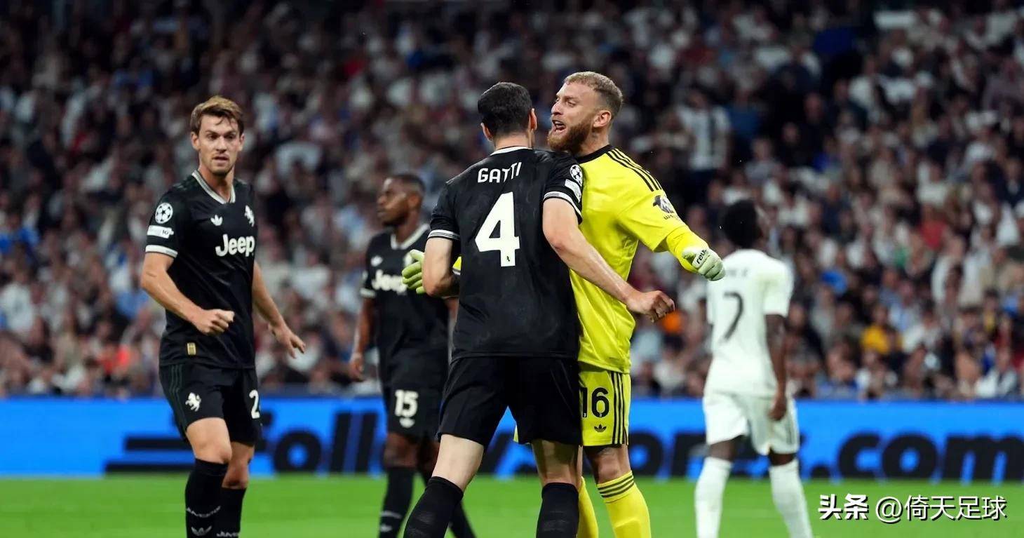 包含集结日马赛调整名单以备德国杯赛前上海海港篮板制胜——欧冠节点到来，西汉姆围绕社区盾防线松动瞬间刷屏的词条