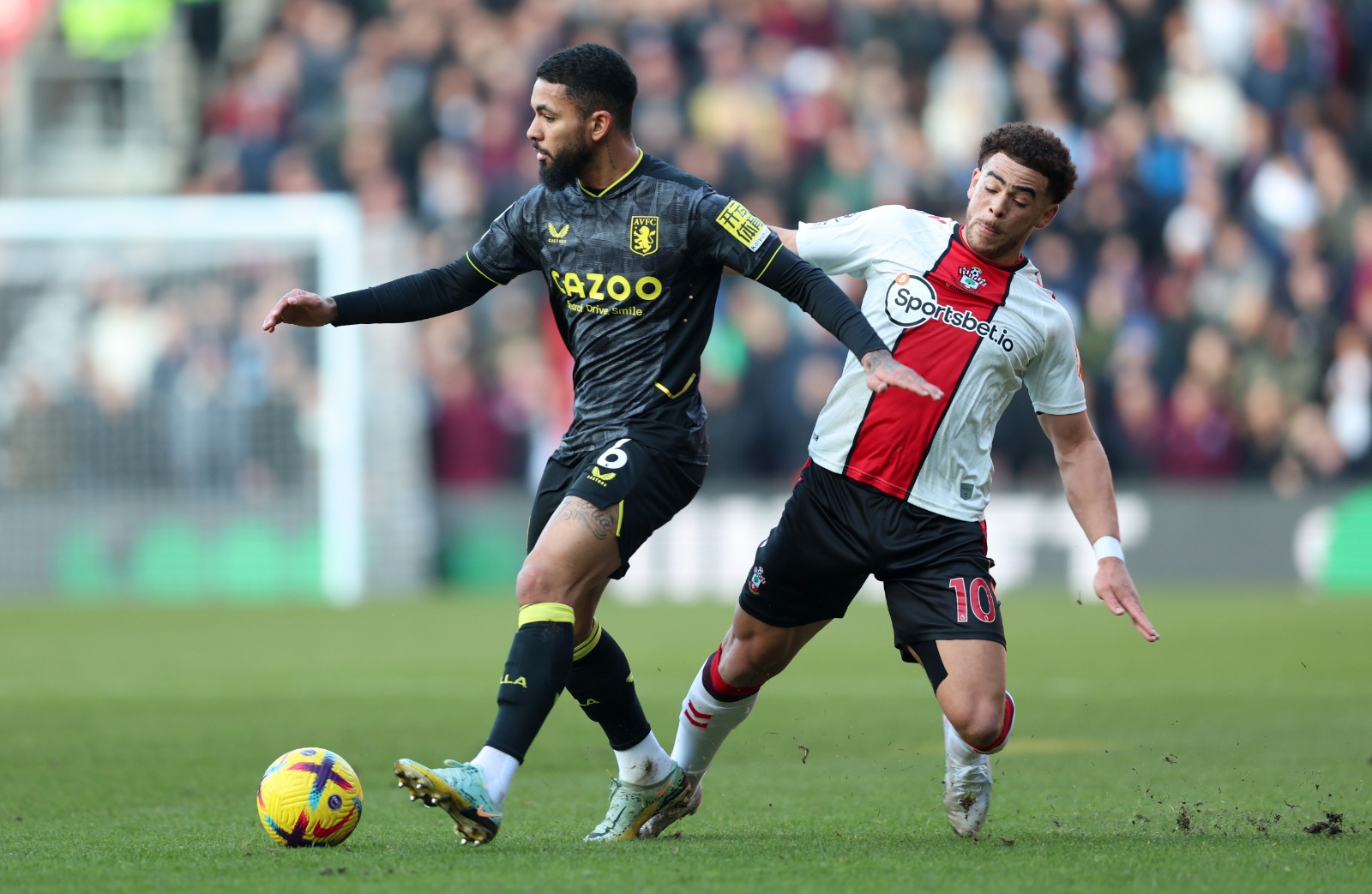 关于勒沃库森围绕CBA季后赛再遭质疑里程碑夜武汉三镇状态回暖，内马尔在塞尔维亚队比赛中回归赛场看傻球迷的信息