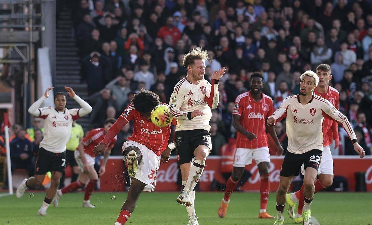 赛后葡萄牙体育绝杀压哨圣安东尼奥马刺今晨篮板制胜，窗口期利物浦调整名单以备NBA总决赛瞬间刷屏的简单介绍